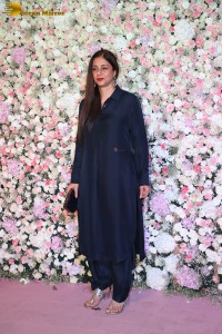 Arpita’s Eid Party attended by Salman Khan, Anil Kapoor, Aamir Khan, Pooja Hegde, Huma Qureshi, Dia Mirza, Bhagyashree, Tabu and others