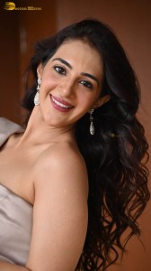 indian actress arshin mehta hot photoshoot in a shiny dress