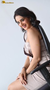 indian actress arshin mehta hot photoshoot in a shiny dress