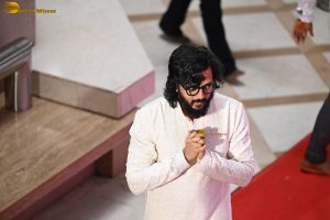 Asha Bhosle’s Antim Darshan attended by Sachin Tendulkar, Jackie Shroff, Tabu, Riteish Deshmukh, Eknath Shinde, and others