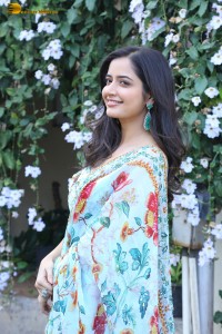 actress ashika ranganath cute photoshoot