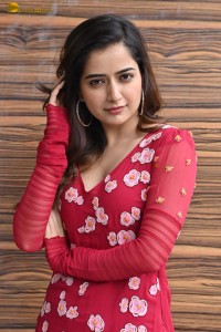 actress Ashika Ranganath beautiful in a red salwar