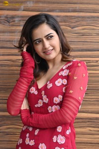 actress Ashika Ranganath beautiful in a red salwar