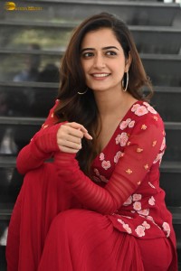actress Ashika Ranganath beautiful in a red salwar