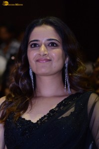 actress Ashika Ranganath beautiful in a black saree