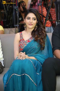 indian actress athulya ravi pretty in a blue saree