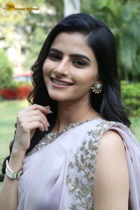 Actress Avantika Dassani photoshoot in a light pink saree