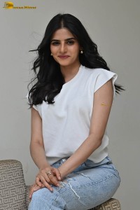 indian actress avantika dassani cute in a white top and blue denim jeans