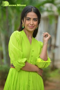 Avika-Gor-33
