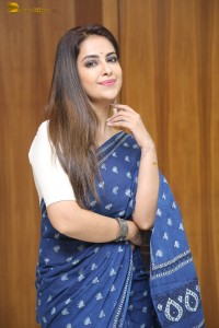 actress Avika Gor beautiful in a blue saree