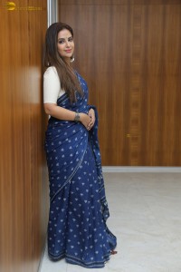 actress Avika Gor beautiful in a blue saree