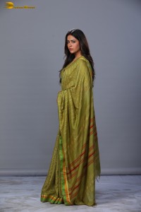 actress avika gor ravishing in a green saree