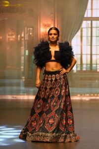 actress Avneet Kaur ramp walk at a fashion show
