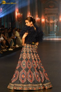 actress Avneet Kaur ramp walk at a fashion show