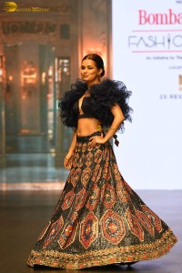 actress Avneet Kaur ramp walk at a fashion show