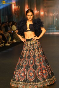 actress Avneet Kaur ramp walk at a fashion show