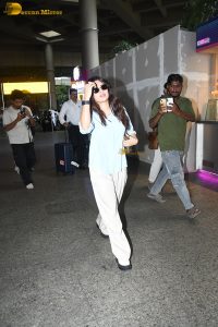 actress Avneet Kaur spotted at mumbai airport