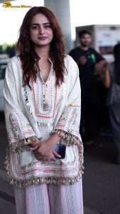 actress ayesha khan gorgeous in a white dress