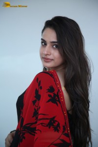 Telugu Actress Ayesha Khan lovely pictures in a red and black saree