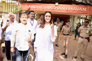 Celebrities including Hema Malini, Bhagyashree, Shraddha Kapoor, Tushar Kapoor, and Rakesh Roshan cast votes in BMC election 2026