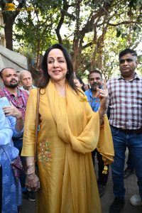Celebrities including Hema Malini, Bhagyashree, Shraddha Kapoor, Tushar Kapoor, and Rakesh Roshan cast votes in BMC election 2026