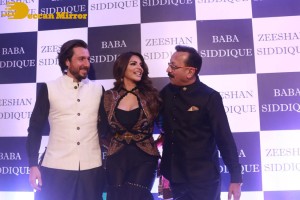 Baba Siddique’s Iftar Party attended by Shah Rukh Khan, Salman Khan, Sanjay Dutt, Shilpa Shetty, Bhagyashree, Tamannaah Bhatia and others