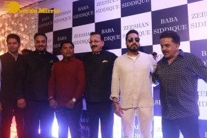 Baba Siddique’s Iftar Party attended by Shah Rukh Khan, Salman Khan, Sanjay Dutt, Shilpa Shetty, Bhagyashree, Tamannaah Bhatia and others