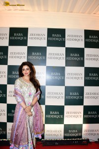 Baba Siddique’s Iftar Party 2024 attended by Salman Khan, Pooja Hegde, Palak Tiwari, Shriya Saran, Shilpa Shetty, and Adah Sharma