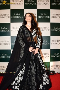 Baba Siddique’s Iftar Party 2024 attended by Salman Khan, Pooja Hegde, Palak Tiwari, Shriya Saran, Shilpa Shetty, and Adah Sharma