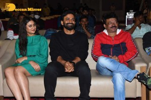 Pre-Release of the movie Badava Rascal attended by actors Amrutha Iyengar, Dhananjay and guest Ram Gopal Varma