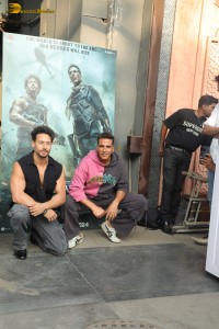 Akshay Kumar and Tiger Shroff promote ‘Bade Miyan Chote Miyan'