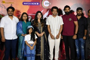 Bahishkarana Success Meet attended by actress Anjali and other cast and crew