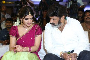 Bhagavanth Kesari Press Meet attended by Nandamuri Balakrishna, Sreeleela, and Thaman