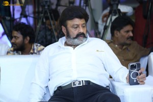 Bhagavanth Kesari Press Meet attended by Nandamuri Balakrishna, Sreeleela, and Thaman