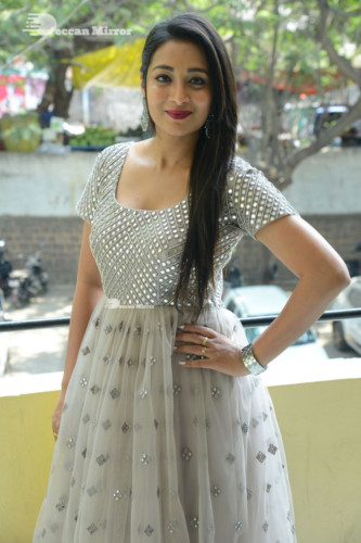 Telugu Actress Bhanu Sri photoshoot in a grey dress