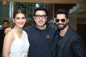 Thodelu movie press meet attended by Kriti Sanon and Varun Dhawan