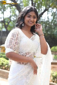 Kannada actress Bhoomi Shetty pretty in a white saree