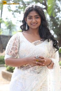 Kannada actress Bhoomi Shetty pretty in a white saree