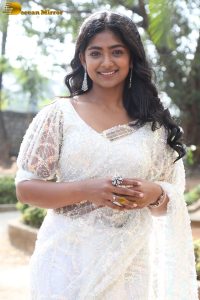 Kannada actress Bhoomi Shetty pretty in a white saree