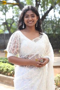 Kannada actress Bhoomi Shetty pretty in a white saree