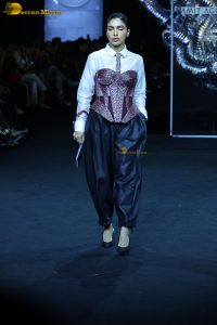 bollywood actress Bhumi Pednekar chic look while doing a ramp walk for a fashion show