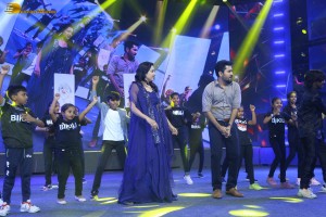 Bichagadu 2 Pre-Release Function attended by Vijay Antony and Kavya Thapar