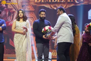 Bimbisara movie pre-release attended by Jr NTR, Kalyan Ram, Samyuktha Menon and Catherine Tresa