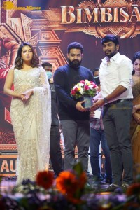 Bimbisara movie pre-release attended by Jr NTR, Kalyan Ram, Samyuktha Menon and Catherine Tresa