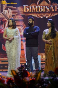 Bimbisara movie pre-release attended by Jr NTR, Kalyan Ram, Samyuktha Menon and Catherine Tresa