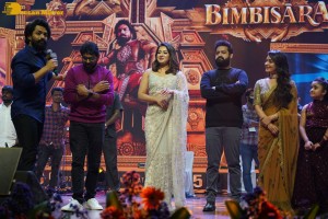 Bimbisara movie pre-release attended by Jr NTR, Kalyan Ram, Samyuktha Menon and Catherine Tresa