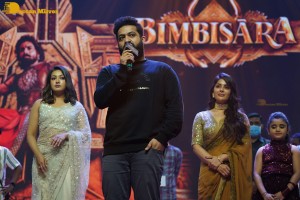 Bimbisara movie pre-release attended by Jr NTR, Kalyan Ram, Samyuktha Menon and Catherine Tresa