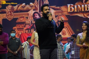 Bimbisara movie pre-release attended by Jr NTR, Kalyan Ram, Samyuktha Menon and Catherine Tresa
