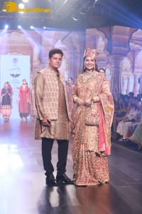 Rakul Preet, Divyanka Tripathi, Amyra Dastur, Vaani Kapoor, Malaika Arora and other celebrities walk the ramp at Bombay Times Fashion Week