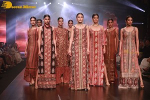 Rakul Preet, Divyanka Tripathi, Amyra Dastur, Vaani Kapoor, Malaika Arora and other celebrities walk the ramp at Bombay Times Fashion Week